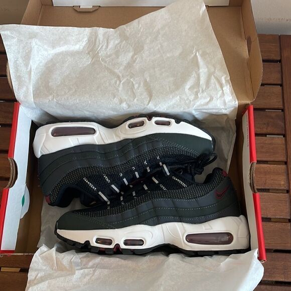 Nike Air Max 95 Essential Anthracite Team Red Men6.5/Women 8(DQ3982-001)MSRP$175 - Picture 13 of 15